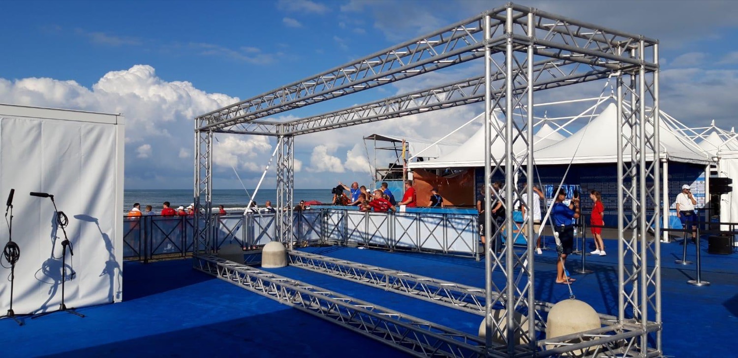 Open Water Swimming — Promonoleggi