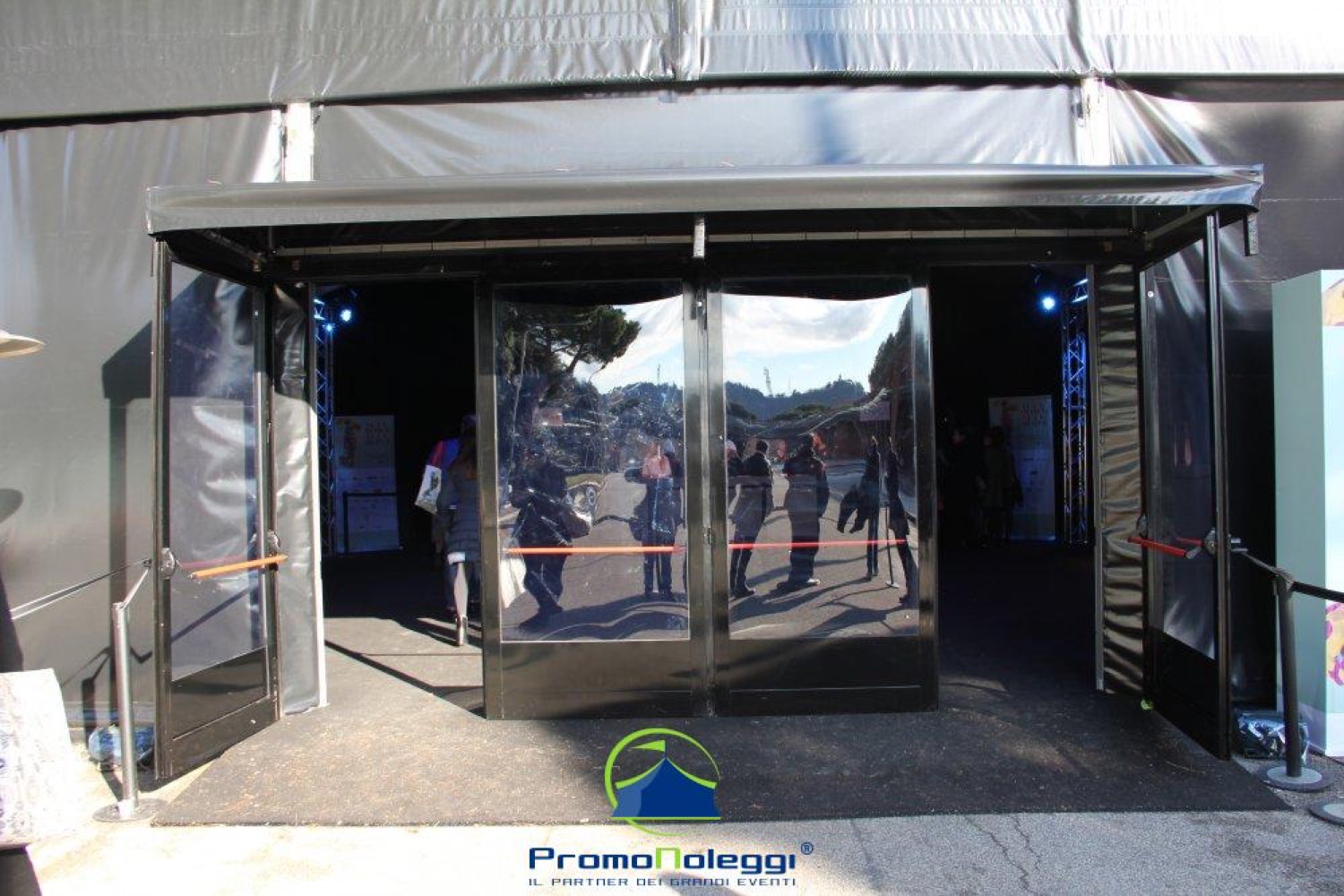 Black Line — Promonoleggi