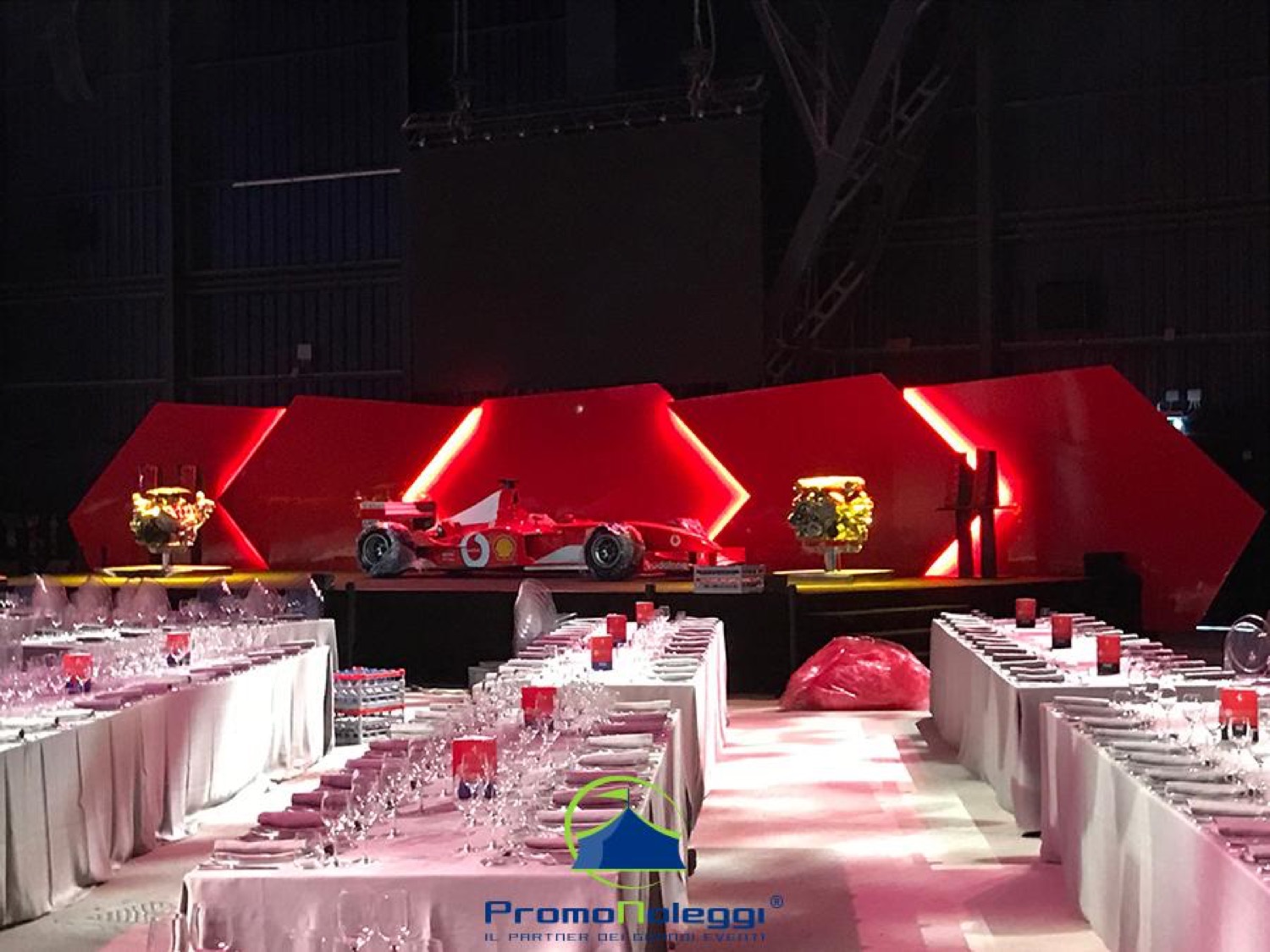 Stage e palchi modulari — Promonoleggi