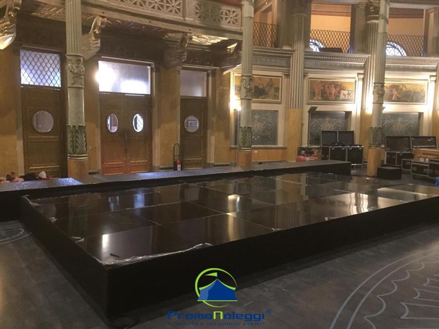 Stage e palchi modulari — Promonoleggi