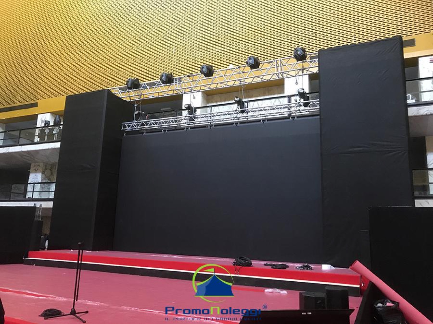 Stage e palchi modulari — Promonoleggi