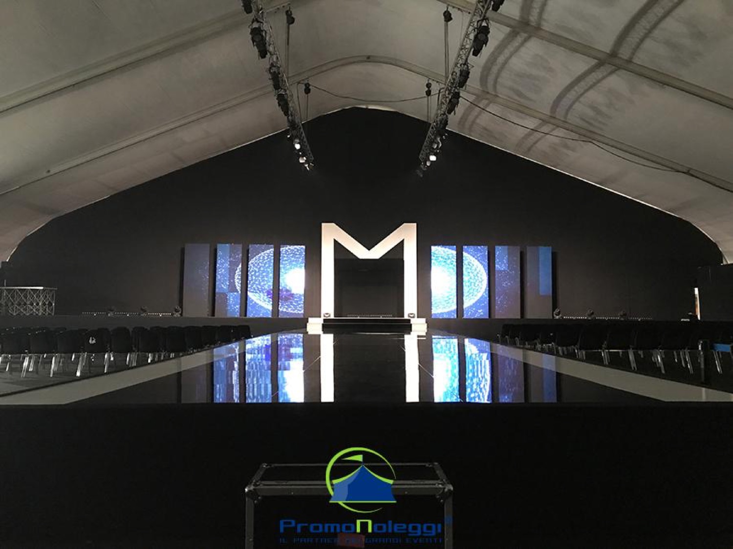 Stage e palchi modulari — Promonoleggi