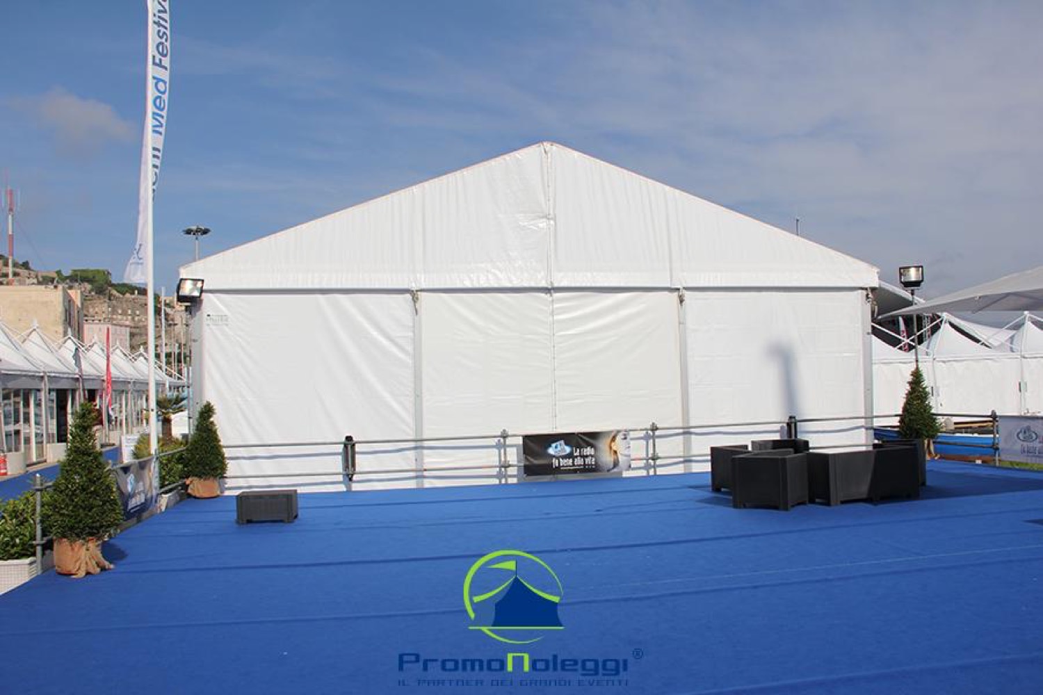 Stage e palchi modulari — Promonoleggi