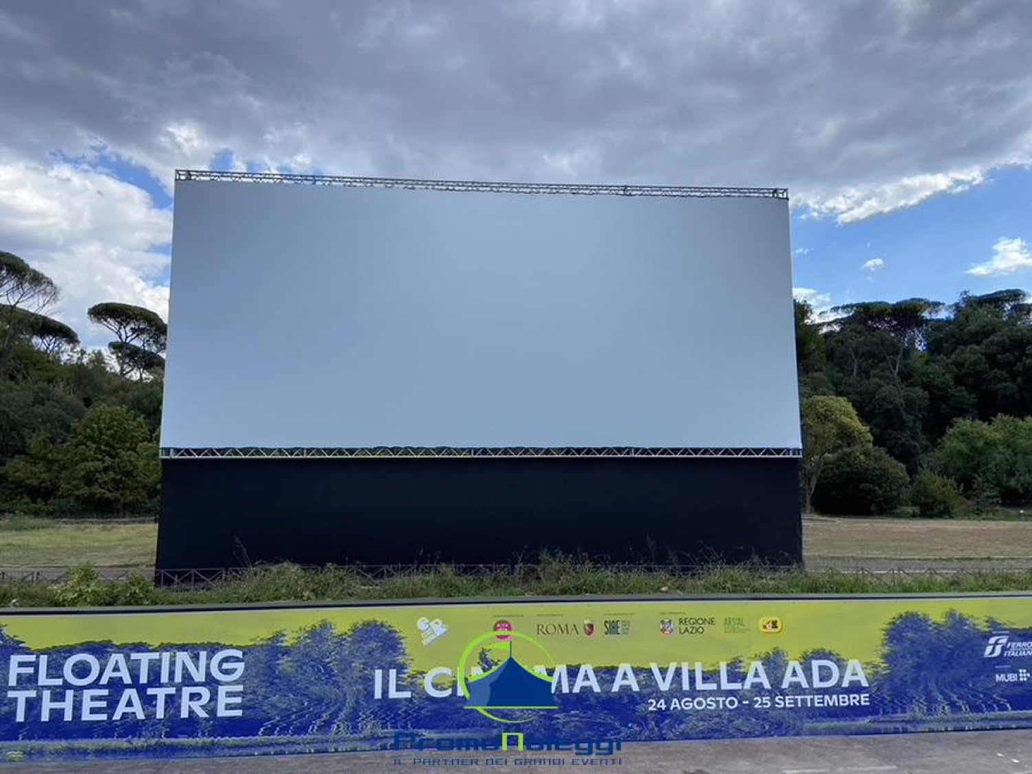 Stage e palchi modulari — Promonoleggi
