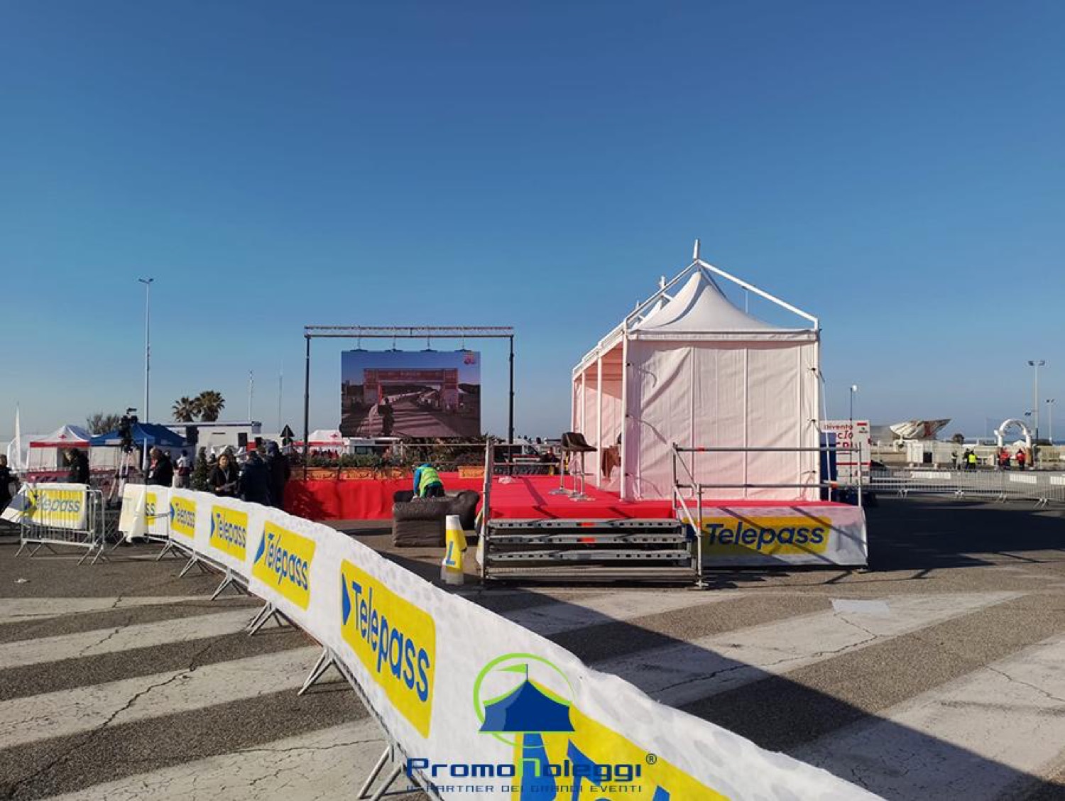 Stage e palchi modulari — Promonoleggi