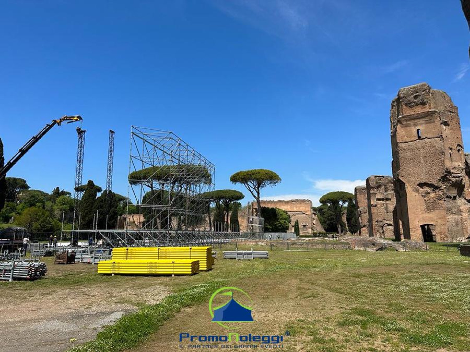 Tribune e gradinate — Promonoleggi